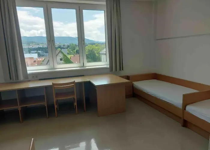 Jugendgaestehaus Studentenwohnheim Hostel *